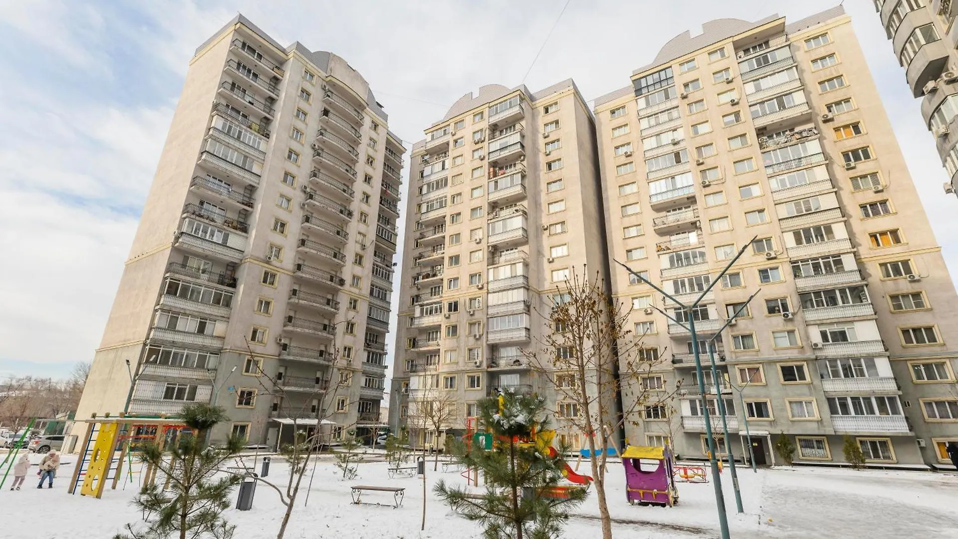Квартира 3-Комнатная На 8-9 Человек 1 Almaty Kazakhstan